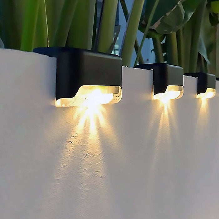 Sansai Occasions > Lights 3-Piece Solar Deck Lights Set