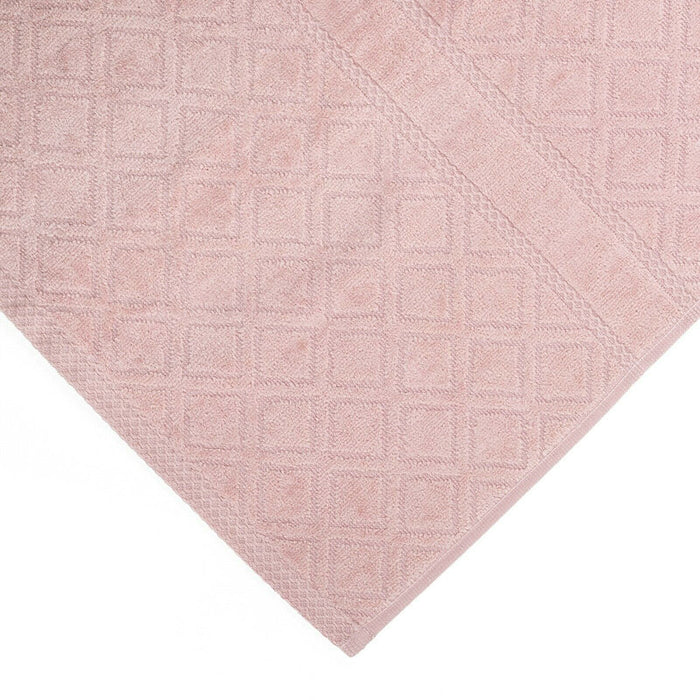 Diamond Design Jacquard Bath Towel - Pink